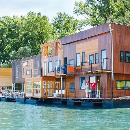 Arkabarka 2- Floating Dream Rooms And Apartments เบลเกรด ภายนอก รูปภาพ