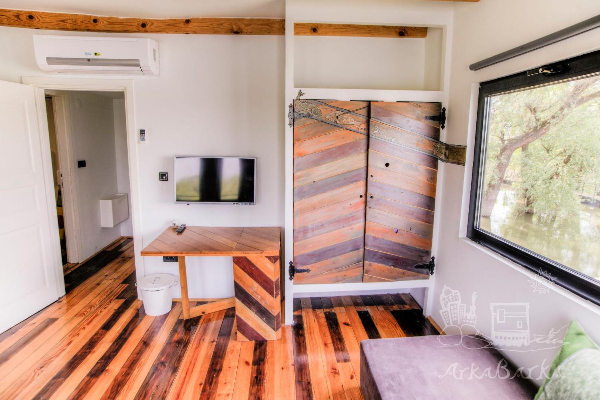 Arkabarka 2- Floating Dream Rooms And Apartments เบลเกรด ห้อง รูปภาพ