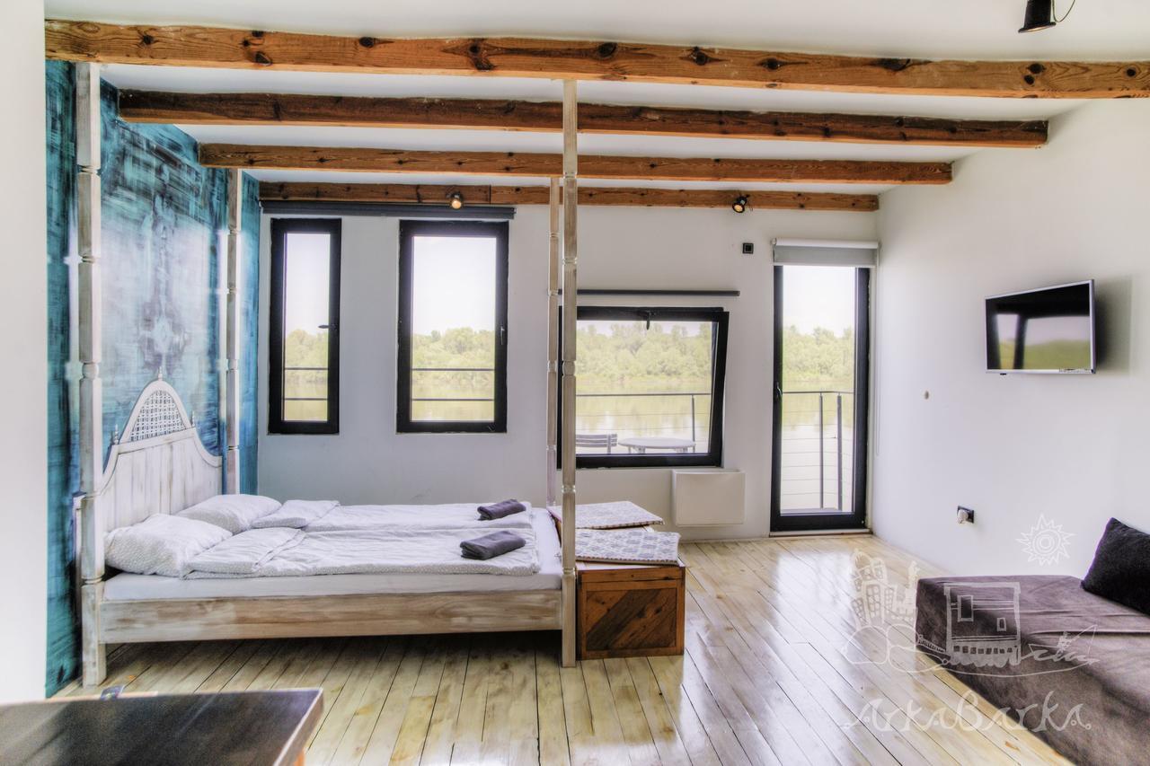 Arkabarka 2- Floating Dream Rooms And Apartments เบลเกรด ภายนอก รูปภาพ