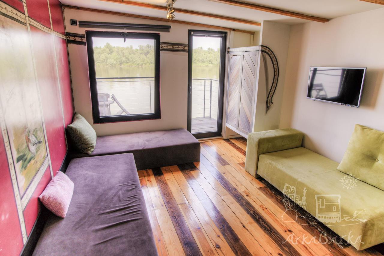 Arkabarka 2- Floating Dream Rooms And Apartments เบลเกรด ภายนอก รูปภาพ
