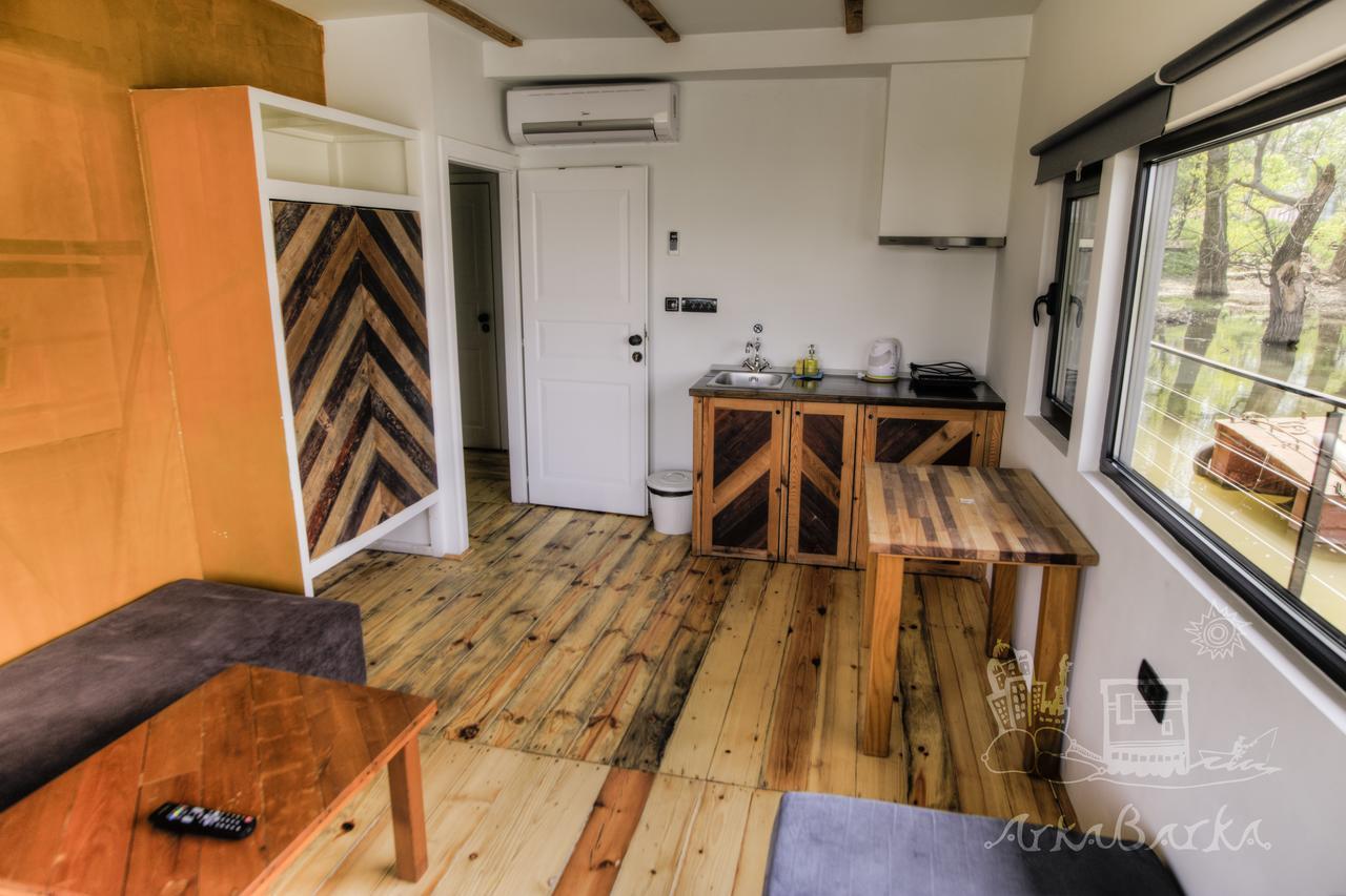 Arkabarka 2- Floating Dream Rooms And Apartments เบลเกรด ภายนอก รูปภาพ